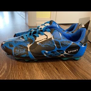 “1989 Sport” soccer cleats